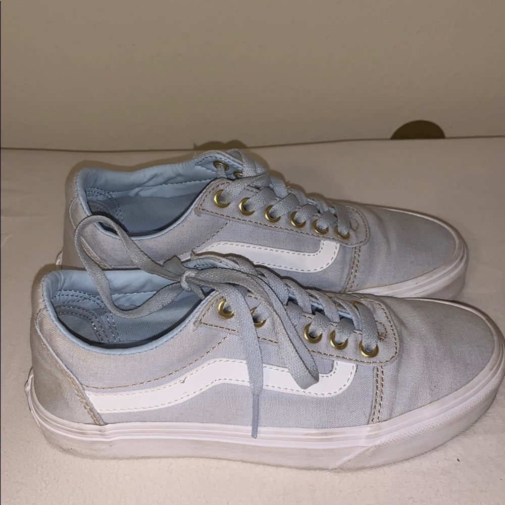 Women’s blue old skool vans